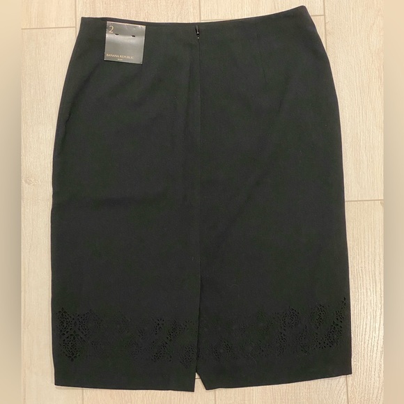 Banana Republic Black Pencil Skirt - Picture 2 of 7